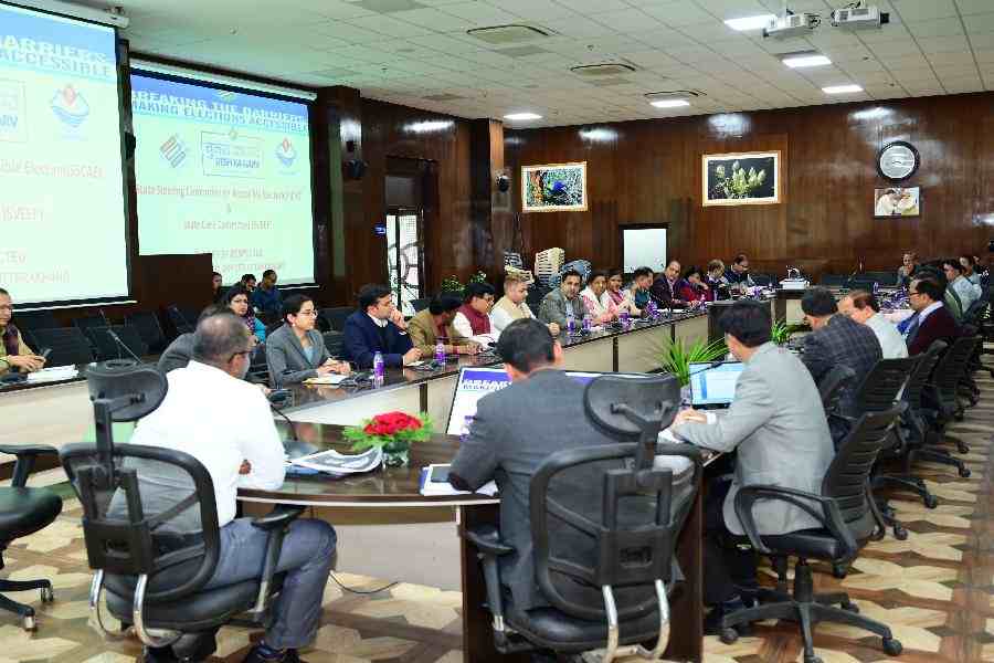 मुख्य निर्वाचन अधिकारी ने स्वीप की स्टेट कोर कमेटी की ली समीक्षा बैठक, प्रदेश के शत-प्रतिशत दिव्यांग मतदाताओं को सक्षम ऐप से जोड़ा जाए