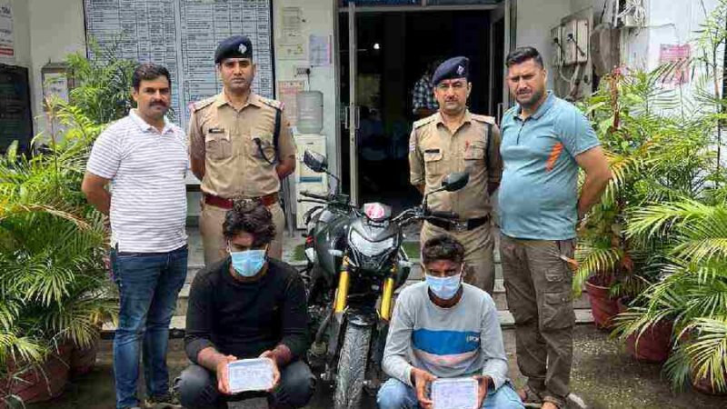 चेन स्नैचिंग की 3 घटनाओ का दून पुलिस ने किया खुलासा, 2 लूटेरों को पुलिस ने किया गिरफ्तार, कावड़ियों के भेष में देते थे चेन लूट की घटनाओ को अजांम