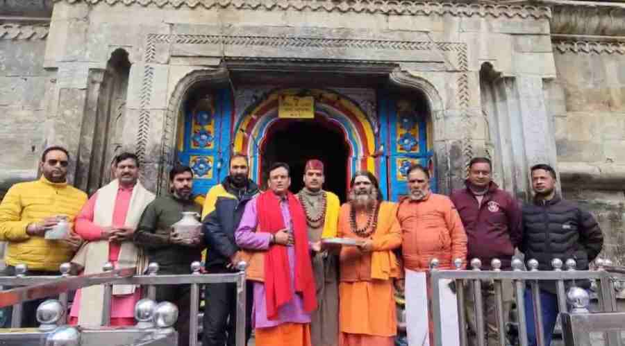 बदरीनाथ-केदारनाथ मंदिर समिति (बीकेटीसी) ने बांग्लादेश में हिंदू मंदिरों और हिंदुओं के जीवन की रक्षा की कामना के लिए बदरीनाथ केदारनाथ समेत कई प्रमुख मंदिरों में की विशेष पूजा