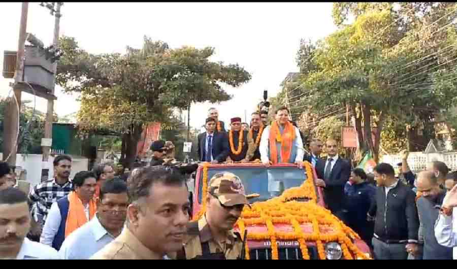 ब्रांड मोदी’ के साथ लोगों के दिलों में तेजी से जगह बनाता ‘ब्रांड धामी’,  केदारघाटी से लेकर महाराष्ट्र तक संभाला चुनावी मोर्चा, पार्टी को हर जगह मिली सफलता, विपक्षियों के तेवर पड़े नरम