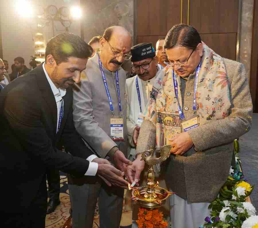 मुख्यमंत्री धामी ने किया अंतरराष्ट्रीय प्रवासी उत्तराखंडी सम्मेलन का शुभारंभ, विभिन्न देशों में निवासरत उत्तराखंडियों के समागम में दिखा अपनी मिट्टी के प्रति अटूट प्रेम