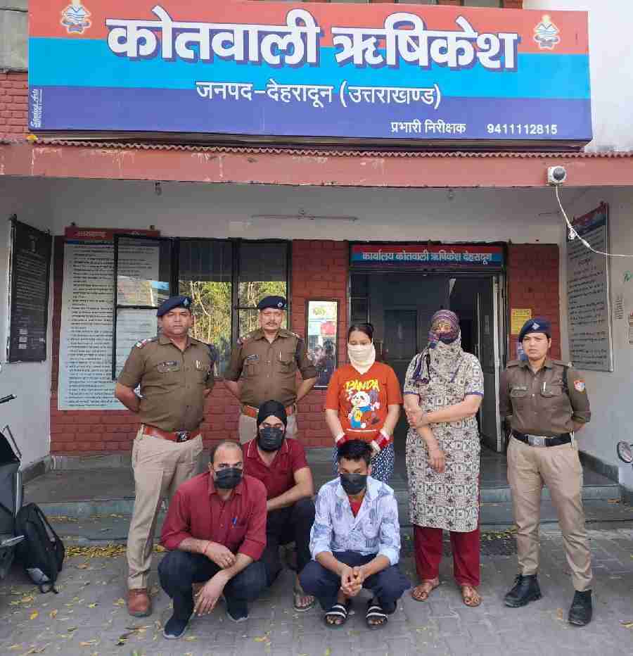 हत्या के प्रयास में वांछित 5 अभियुक्तो को दून पुलिस ने किया गिरफ्तार