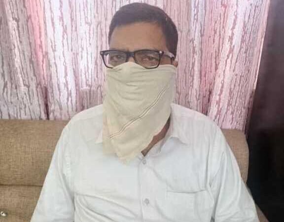 जिला सैनिक कल्याण अधिकारी 50 हज़ार की रिश्वत लेते रंगे हाथो गिरफ्तार