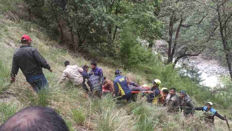 गंगोत्री धाम जा रहा हेलीकॉप्टर हुआ क्रैश, 5 यात्रियों के साथ पायलट की हुई मौके पर मृत्यु, मुख्यमंत्री धामी ने हादसे की जांच के दिए निर्देश