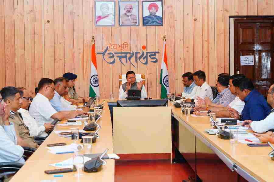 बॉर्डर एरिया में चलेगा सघन चेकिंग अभियान, हर स्थिति में राज्य सरकार, सैनिकों और उनके परिजनों के साथ है–मुख्यमंत्री