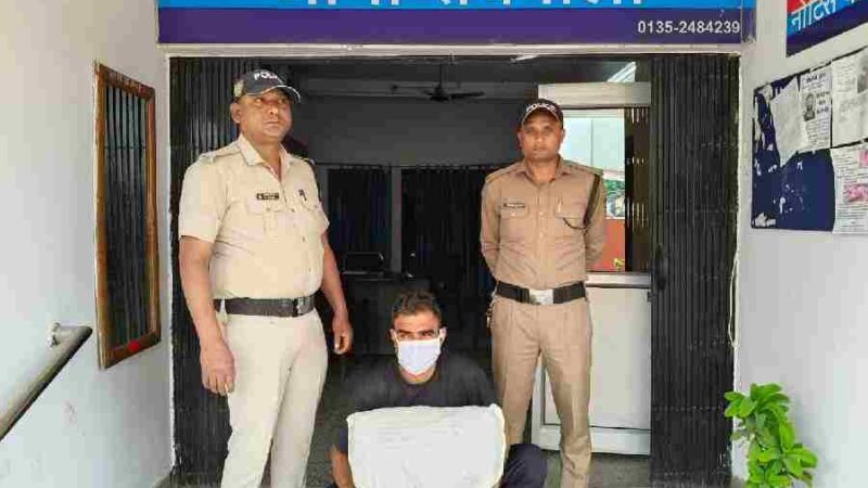 रायवाला क्षेत्र में बंद घर में हुई चोरी की घटना में फरार चल रहे अभियुक्त को दून पुलिस ने किया गिरफ्तार