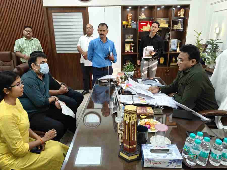 स्वास्थ्य सचिव से प्रांतीय चिकित्सा सेवा संघ प्रतिनिधिमंडल की सकारात्मक वार्ता, अध्ययन अवकाश पर मिला आश्वासन, राज्य सरकार चिकित्सकों की समस्याओं को लेकर पूरी तरह संवेदनशील- डॉ आर राजेश कुमार