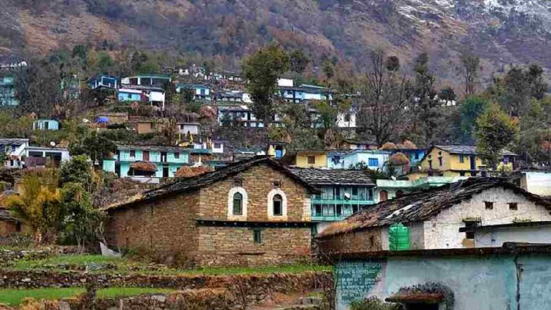 ग्रामीण पर्यटन का सफल उदाहरण बना रुद्रप्रयाग का सारी गांव, गांव में संचालित हो रहे हैं करीब 50 होम स्टे, वर्षभर रहती है पर्यटकों की आवाजाही  
