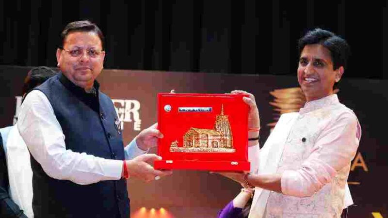 प्रदेश के उत्कृष्ट साहित्यकारों को ‘साहित्य भूषण’ और ‘लाइफ टाइम अचीवमेंट’ पुरस्कार व पाँच-पाँच लाख रुपये की सम्मान राशि, सरकार  साहित्य और संस्कृति के संरक्षण एवं प्रोत्साहन के लिए प्रतिबद्ध-  सीएम धामी