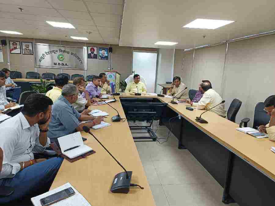 एमडीडीए उपाध्यक्ष ने प्राधिकरण के कार्यों की ली समीक्षा बैठक, हरेला पर्व पर 70 हजार वृक्षों का पौधारोपण किये जाने का रखा लक्ष्य, मानचित्र शमन हेतु प्रत्येक माह में 2 बार शमन कैम्प लगायें जाए–बंशीधर तिवारी