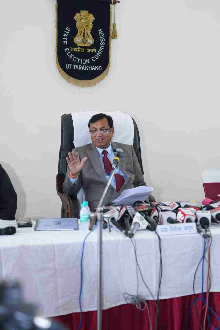 राज्य के 12 जनपदों (जनपद हरिद्वार को छोड़कर) में त्रिस्तरीय पंचायतों के सामान्य निर्वाचन के लिए राज्य निर्वाचन आयोग द्वारा अधिसूचना जारी,.