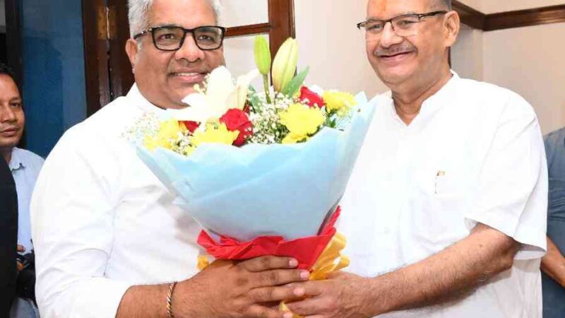 कैबिनेट मंत्री गणेश जोशी ने केंद्रीय मंत्री भूपेंद्र यादव का उत्तराखंड आगमन पर किया स्वागत