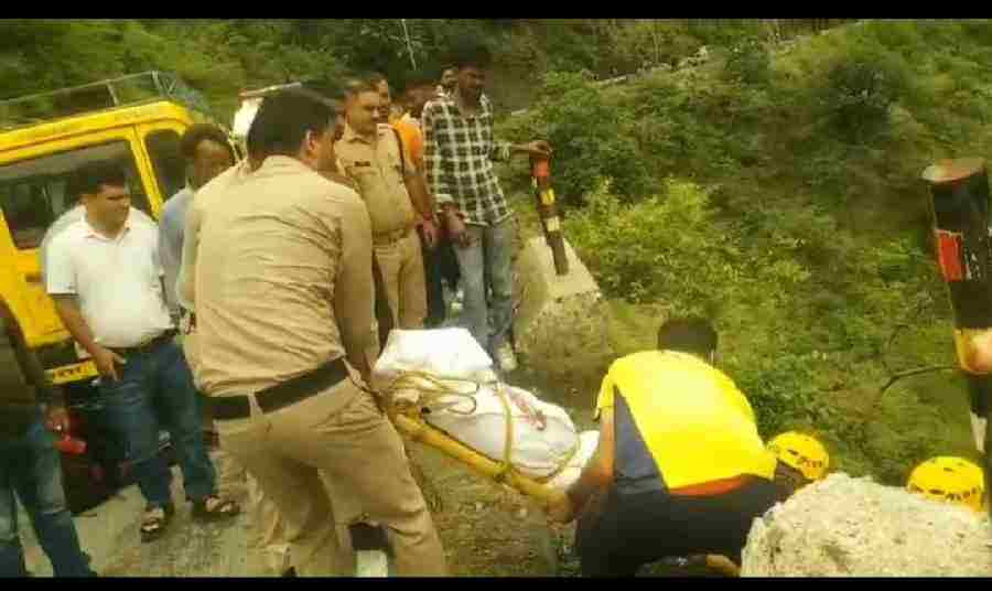 कालसी-चकराता मार्ग पर भीषण सड़क हादसा, तीन की मौत, एक गंभीर घायल