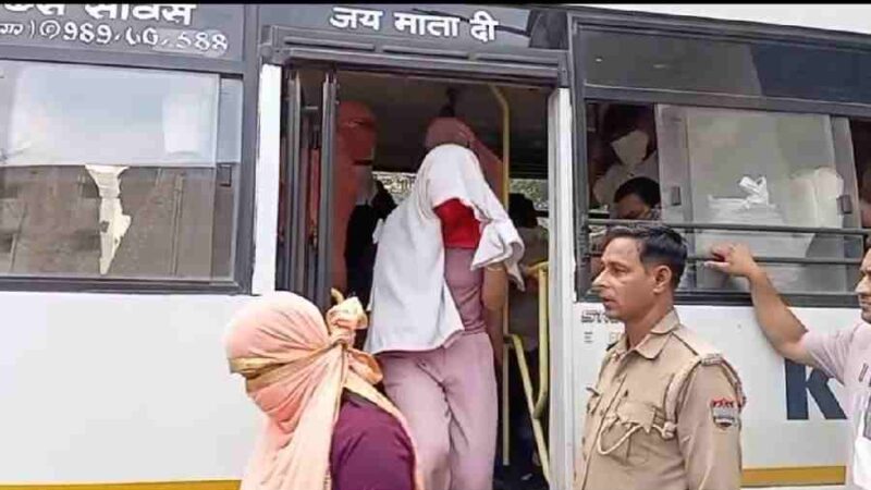 रुड़की मे पुलिस की बड़ी रेड से मचा हड़कम्प, होटल राजमहल मे कासीनो के काले कारोबार का हुआ भंडाफोड़, 8 महिलाओ और 24 पुरुषो को लिया गया हिरासत मे