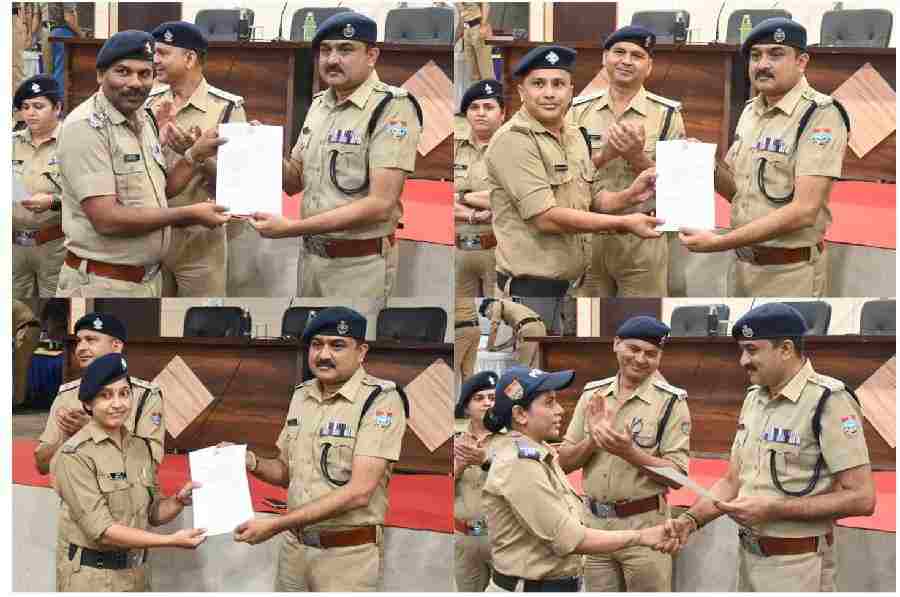 उत्कृष्ट कार्य करने वाले 169 पुलिस कर्मियों को एसएसपी ने प्रशस्ति पत्र देकर किया सम्मानित