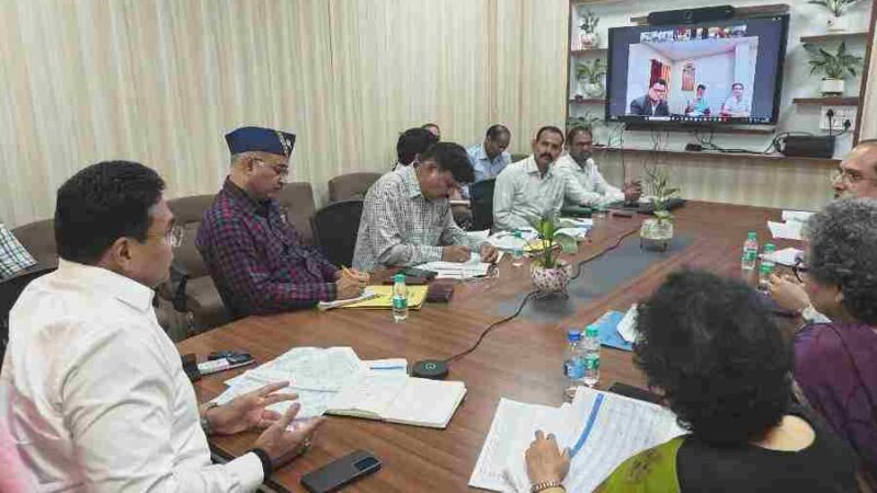 धामी सरकार का अल्टीमेटम : मरीजों की जिंदगी से नहीं होगा खिलवाड़, रेफर प्रक्रिया होगी जवाबदेह, स्वास्थ्य सचिव ने दिए निर्देश– रेफरल पर CMO-CMS की काउंटर साइन अनिवार्य, SOP तैयार करने के निर्देश, ज्वाइनिंग न करने वाले डॉक्टरों को नोटिस, होगी अनुशासनात्मक कार्रवाई : डॉ.आर.राजेश कुमार