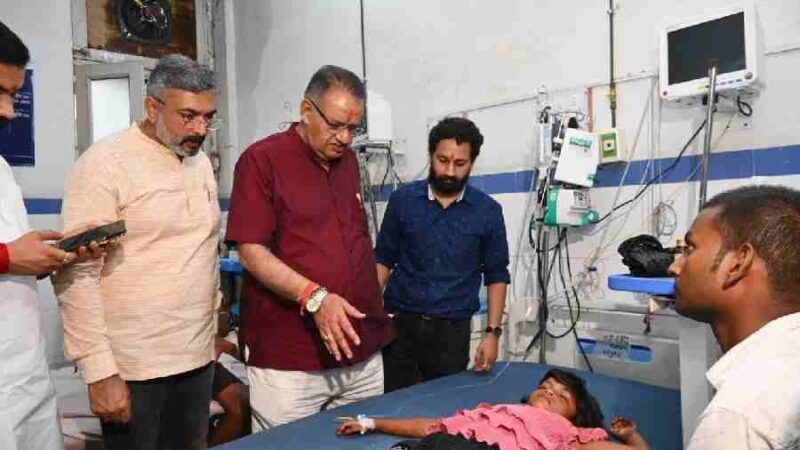 कैबिनेट मंत्री गणेश जोशी ने हरिद्वार मनसा देवी मंदिर हादसे में घायलों से की मुलाकात, संवेदना व्यक्त की