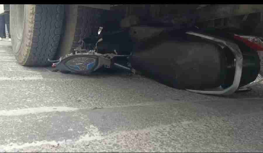 ISBT के नजदीक हुआ सड़क हादसा, बस की चपेट में आने से स्कूटी सवार युवती की दर्दनाक मौत