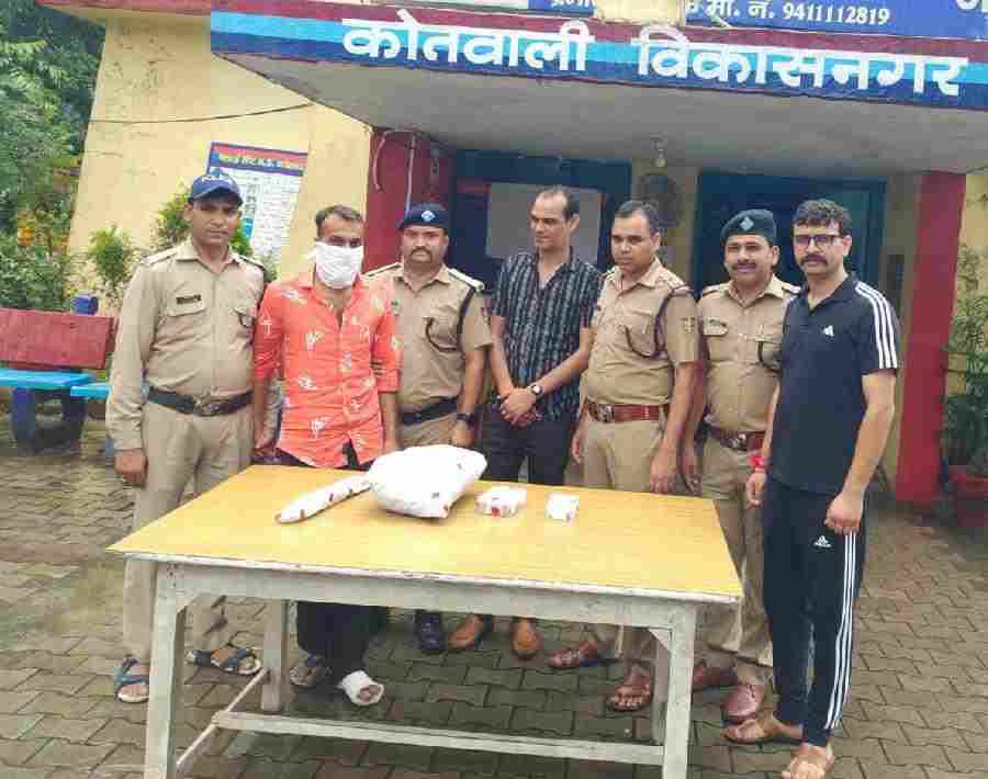 विकासनगर क्षेत्र में हुई वृद्ध महिला की हत्या का दून पुलिस ने किया खुलासा, घटना को अंजाम देने वाले मृतका के पुत्र को किया गिरफ्तार