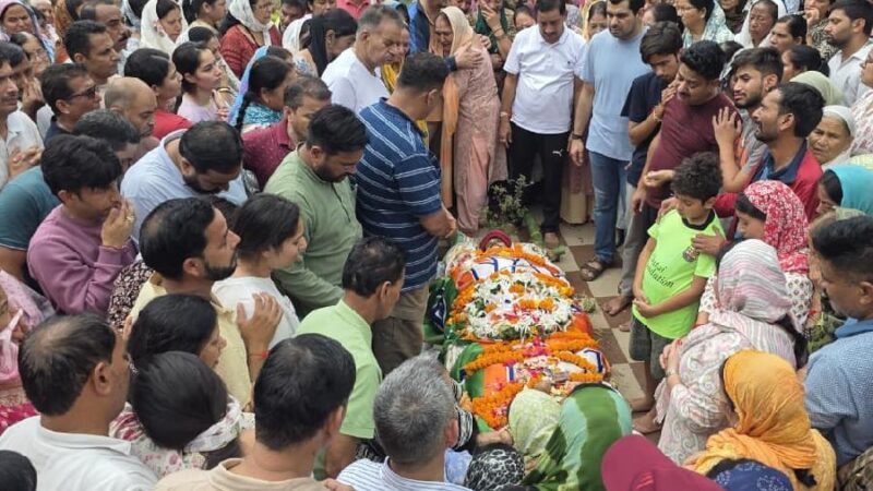 कैबिनेट मंत्री गणेश जोशी ने देहरादून के पूर्व जिला पंचायत उपाध्यक्ष दीपक पुंडीर के निधन पर जताया गहरा दुःख, शोक संवेदना की प्रकट