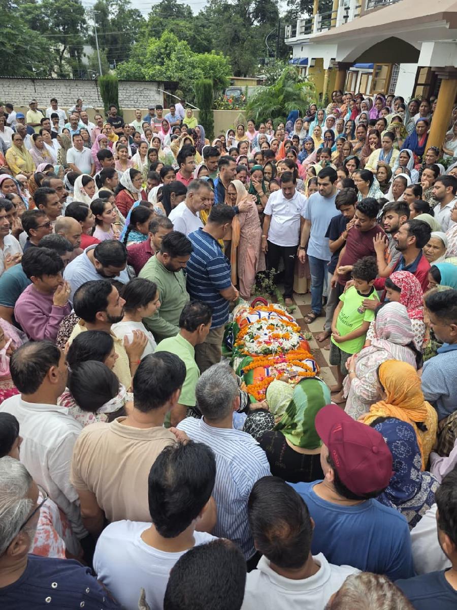 कैबिनेट मंत्री गणेश जोशी ने देहरादून के पूर्व जिला पंचायत उपाध्यक्ष दीपक पुंडीर के निधन पर जताया गहरा दुःख, शोक संवेदना की प्रकट