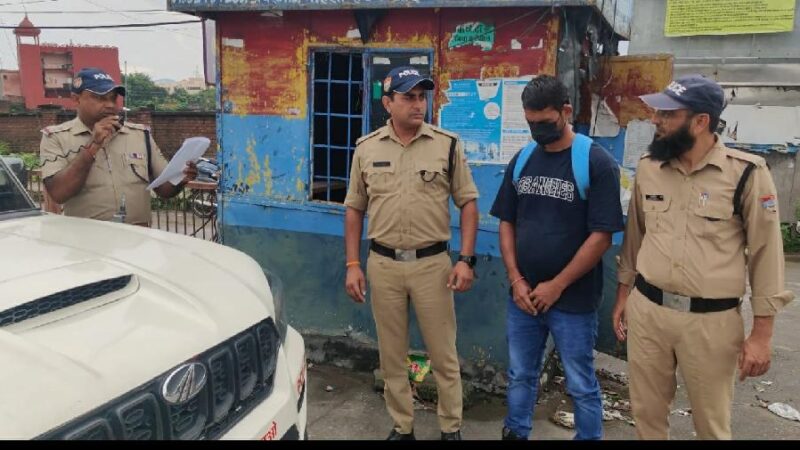 अपराधियों की बारात निकालती दून पुलिस, ढोल- नगाड़ों के साथ किया जनपद की सीमा से बाहर, एक आदतन अपराधी को दून पुलिस ने 6 माह के लिए किया तड़ीपार