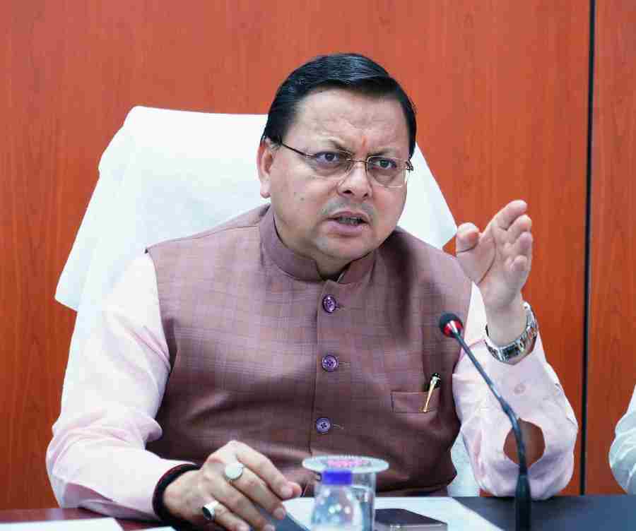 मुख्यमंत्री ने आपदा की दृष्टि से संवेदनशील क्षेत्रों में निर्माण रोकने के दिए निर्देश
