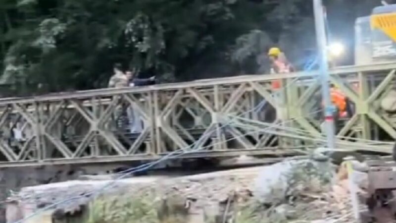 धराली आपदा में टूटा लिमचीगाड़ पुल, अब बेली ब्रिज निर्माण अंतिम चरण में,  कुछ ही घंटों में खुलेगा नया पुल, आपदा प्रभावितों को मिलेगी बड़ी राहत