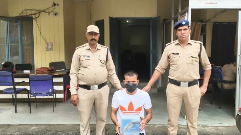 Boys पीजी के बाहर घटित फायरिंग की घटना का 24 घण्टे के अन्दर दून पुलिस ने किया खुलासा, फायर करने वाले एक अभियुक्त को पुलिस ने किया गिरफ्तार