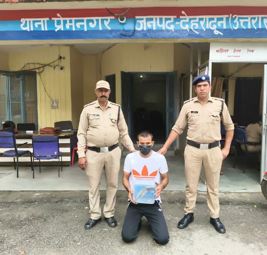 Boys पीजी के बाहर घटित फायरिंग की घटना का 24 घण्टे के अन्दर दून पुलिस ने किया खुलासा, फायर करने वाले एक अभियुक्त को पुलिस ने किया गिरफ्तार