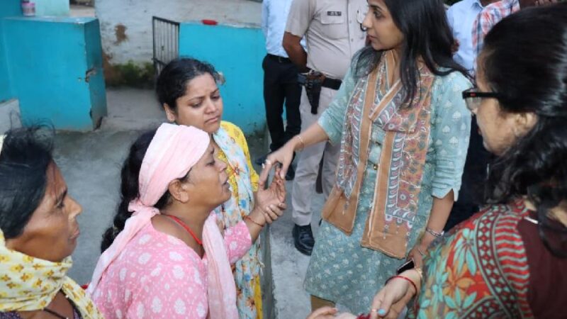 सीएम धामी ने जितेंद्र आत्महत्या मामले में जताया दुःख, परिजनों से फोन पर वार्ता कर प्रकट की शोक संवेदनाएं, कानून की सुसंगत धाराओं के तहत कठोर कार्रवाई की जाएगी-सीएम धामी