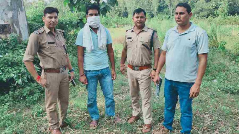 भीड-भाड वाले क्षेत्र में खतरनाक ढंग से वाहन चलाने वाले वाहन चालक को पुलिस ने हिरासत में लिया, वाहन को किया सीज