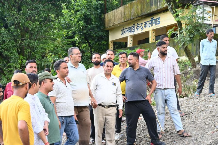आपदा प्रभावित क्षेत्रों का निरीक्षण कर मंत्री जोशी ने दिए युद्धस्तर पर राहत कार्यों के निर्देश