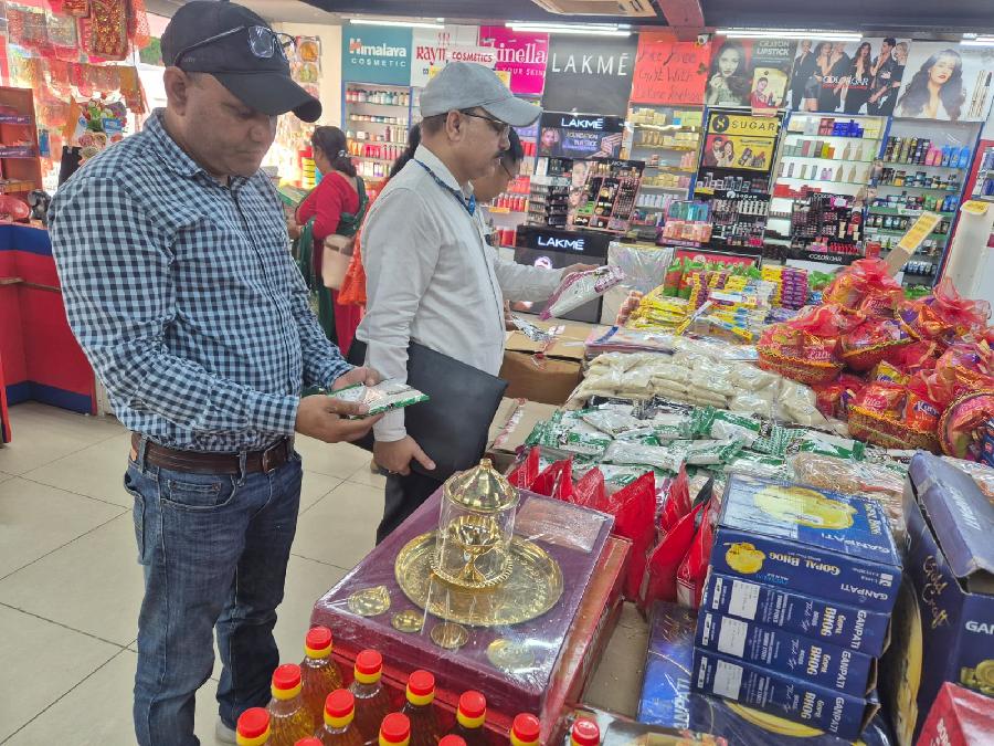 उत्तराखंड में त्योहारों पर मिलावटखोरों के खिलाफ सख्ती, मुख्यमंत्री पुष्कर सिंह धामी के निर्देश पर प्रदेशभर में एफडीए का विशेष अभियान जारी