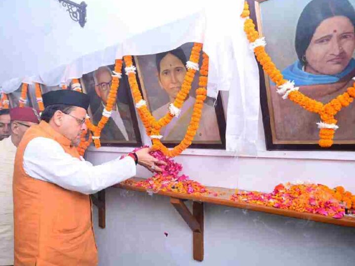 मुख्यमंत्री धामी ने मसूरी गोलीकांड शहीदों को अर्पित की श्रद्धांजलि,  प्रदेश सरकार राज्य आंदोलनकारियों के सपनों का उत्तराखंड बनाने के लिए कृतसंकल्प होकर कार्य कर रही है–सीएम