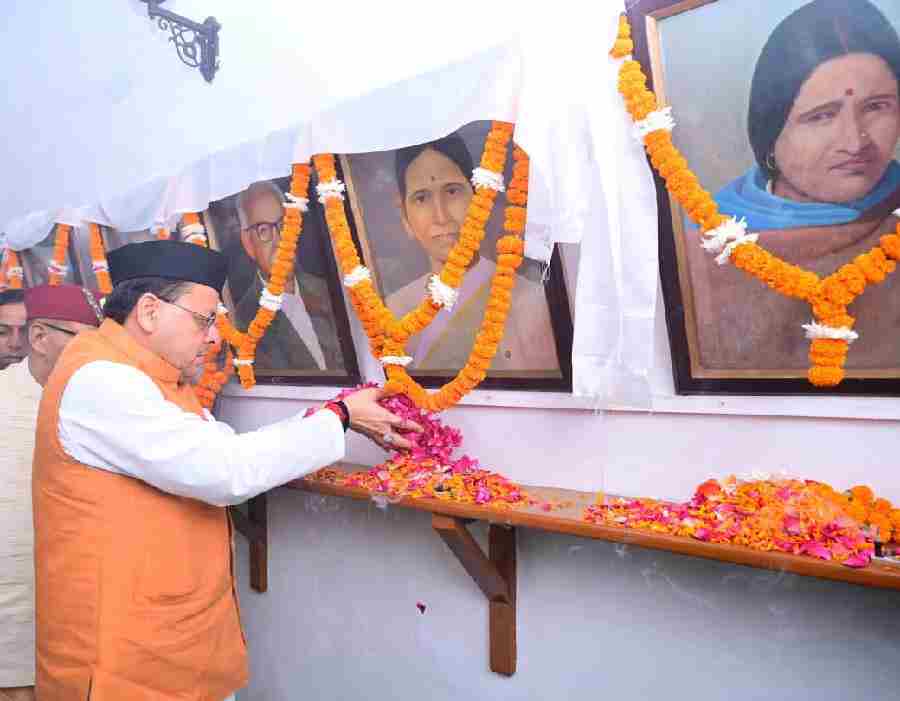 मुख्यमंत्री धामी ने मसूरी गोलीकांड शहीदों को अर्पित की श्रद्धांजलि, प्रदेश सरकार राज्य आंदोलनकारियों के सपनों का उत्तराखंड बनाने के लिए कृतसंकल्प होकर कार्य कर रही है–सीएम