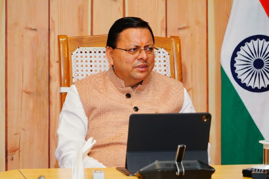 मुख्यमंत्री धामी ने अधिकारियों को आगामी 9 नवंबर को राज्य स्थापना दिवस के अवसर पर आयोजित होने वाले कार्यक्रमों की प्रभावी कार्ययोजना तैयार करने के दिये निर्देश