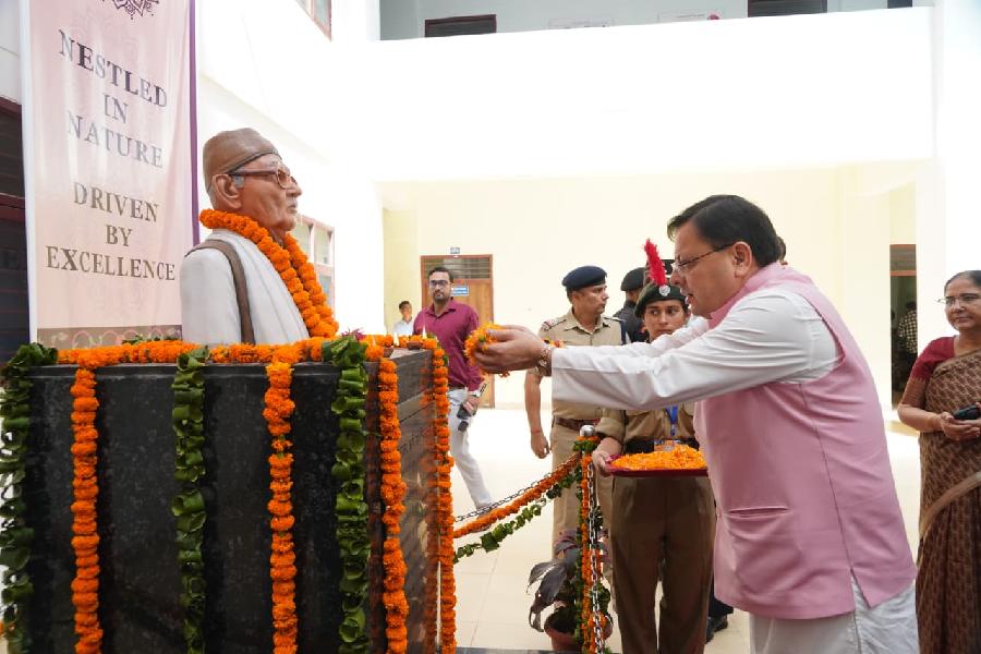 मुख्यमंत्री धामी ने दून विश्वविद्यालय, देहरादून में आयोजित इंडियन एसोसिएशन ऑफ सोशल साइंस इंस्टीट्यूशंस के 24वें अंतरराष्ट्रीय सम्मेलन का किया शुभारंभ