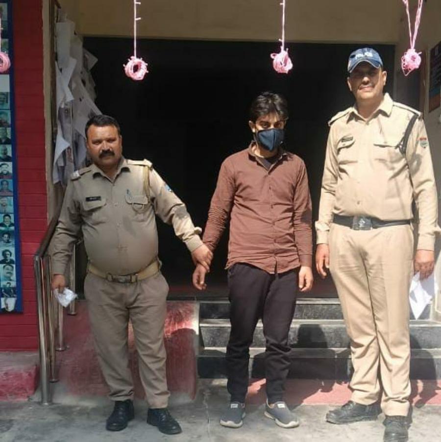शादी का झांसा देकर युवती के साथ बलात्कार करने वाले अभियुक्त को पुलिस ने बिजनौर से किया गिरफ्तार