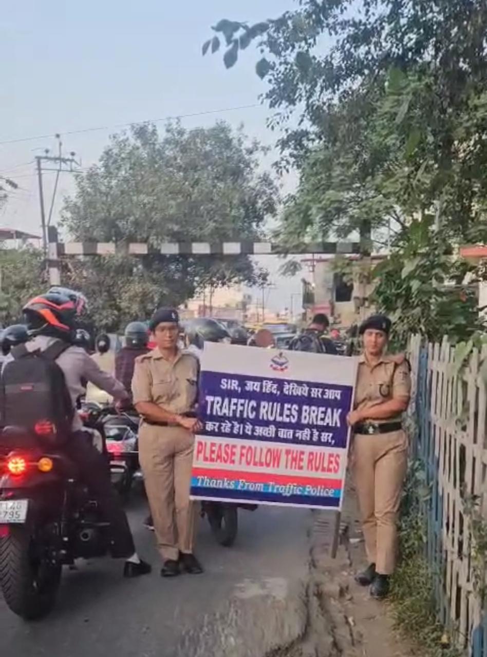 न कोई डांट, न फटकार, न दुर्व्यवहार, बस दून पुलिस की तरफ से एक अनोखा सन्देश, Wrong lane, double lane, zebra crossing के नियमों का पालन न करने वाले वाहन चालकों को सिखाया प्यार भरा पाठ