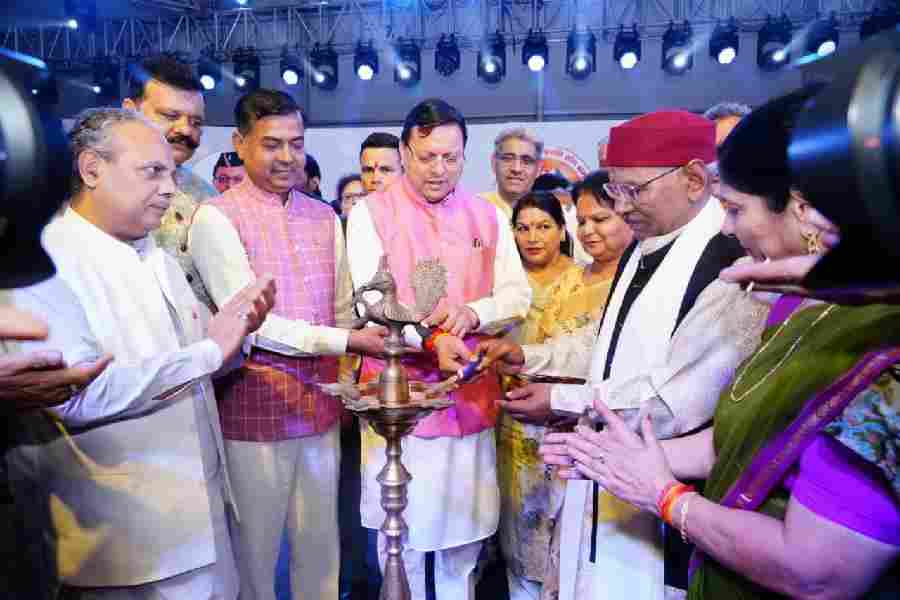 मुख्यमंत्री ने हरिद्वार में आयोजित देवभूमि रजत उत्सव 2025 में किया प्रतिभाग, राज्य आंदोलनकारियों और मातृशक्ति के प्रति भावांजलि अर्पित करने का अवसर है रजत जयंती उत्सव- मुख्यमंत्री