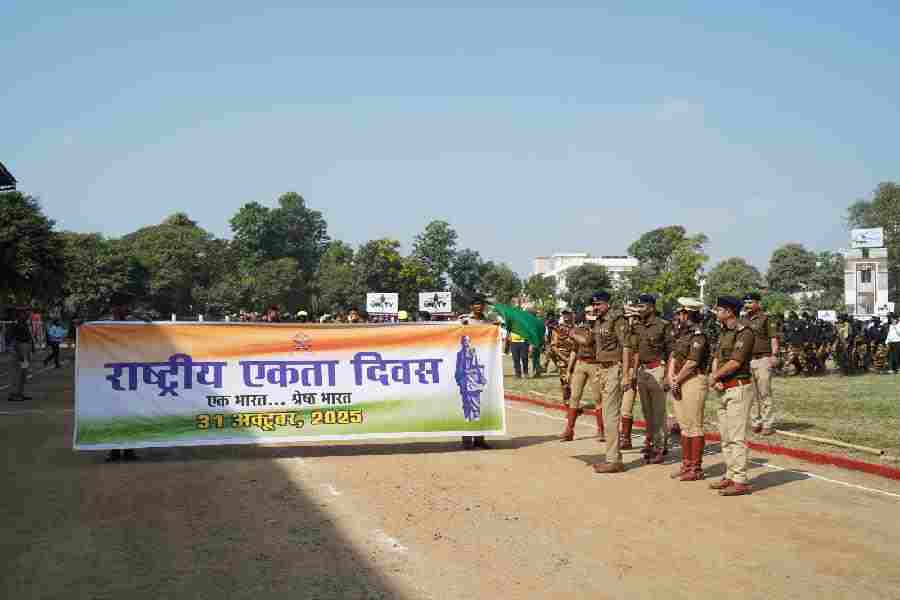 दून पुलिस का हाथ थाम “एक भारत, श्रेष्ठ भारत” का संदेश देने निकले हज़ारों कदम, “लौह पुरुष” श्रद्धेय सरदार वल्लभभाई पटेल की 150वीं जयंती के उपलक्ष्य में एसएसपी देहरादून की उपस्थिति में “रन फोर यूनिटी” दौड़ का किया गया आयोजन