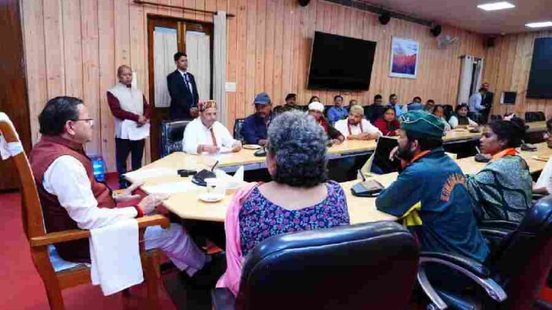 मुख्यमंत्री धामी से चौखुटिया में स्वास्थ्य सेवाओं को सुदृढ़ करने हेतु आंदोलन कर रहे प्रतिनिधिमंडल ने की भेंट