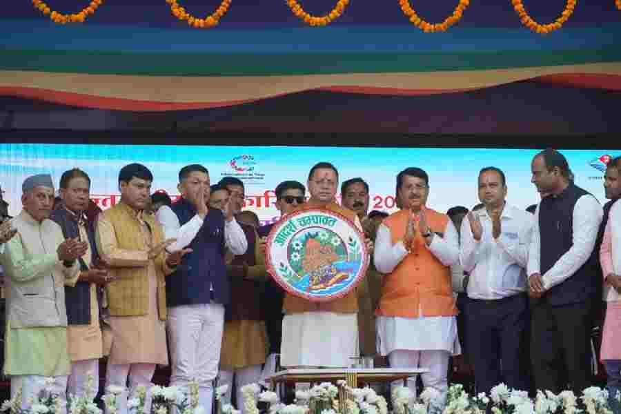 मुख्यमंत्री धामी ने किया ‘आदर्श चम्पावत’ लोगो का विमोचन