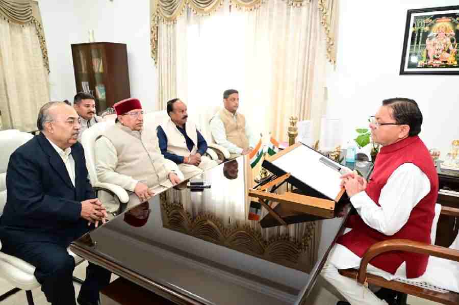 मुख्यमंत्री धामी से मुख्यमंत्री आवास में राज्य सभा सांसद नरेश बंसल के नेतृत्व में बार एसोसिएशन देहरादून के प्रतिनिधि मंडल ने की भेंट