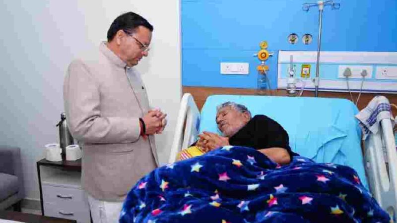 मुख्यमंत्री धामी ने अस्पताल में भर्ती UKD नेता एवं पूर्व विधायक दिवाकर भट्ट का कुशलक्षेम जाना