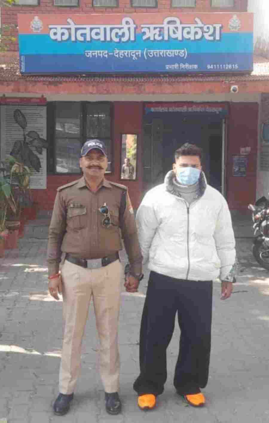 दहेज हत्या के अभियोग में आरोपी पति को दून पुलिस ने किया गिरफ्तार