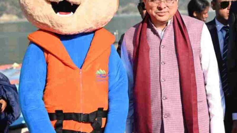 टिहरी झील में  ‘इंटरनेशनल प्रेसिडेंट कप-2025’ व ‘चतुर्थ टिहरी वाटर स्पोर्ट्स कप-2025’ का  भव्य समापन, मुख्यमंत्री धामी पहुंचे समापन समारोह में