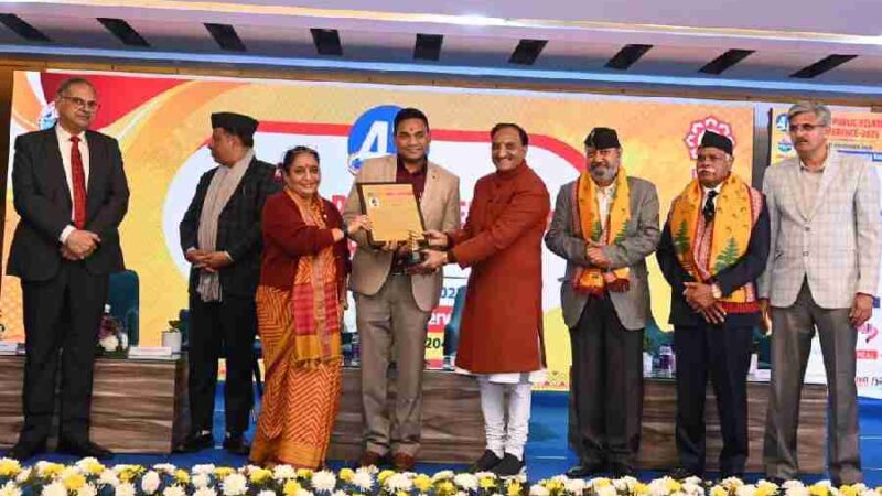स्वास्थ्य सेवाओं में नवाचार और उत्कृष्ट कार्यों के लिए डॉ. आर. राजेश कुमार को पीआरएसआई राष्ट्रीय सम्मान, टेलीमेडिसिन और एयर एम्बुलेंस से बदली उत्तराखंड की स्वास्थ्य तस्वीर – डॉ. आर. राजेश कुमार