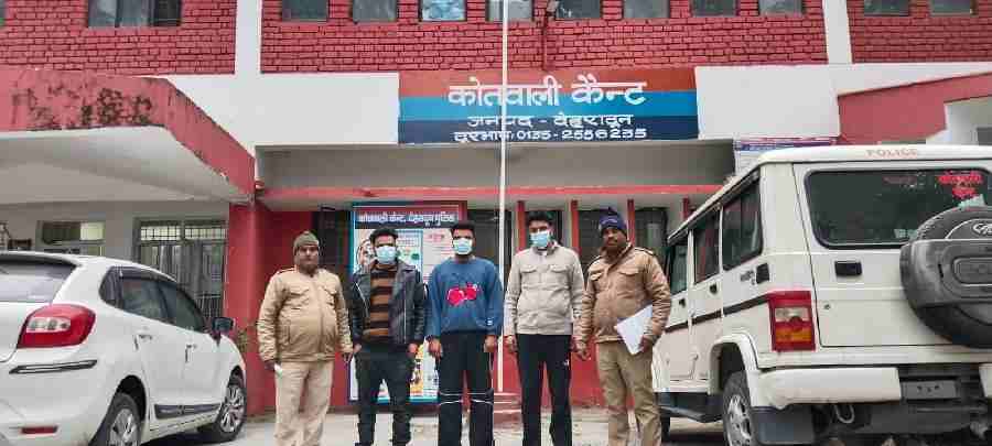 सार्वजनिक स्थान पर हुडदंग मचाने वालों की दून पुलिस ने उतारी खुमारी, कैंट थाना क्षेत्रान्तर्गत मामूली विवाद में सार्वजनिक स्थान पर हुडदंग मचाने वाले 3 अभियुक्तों को दून पुलिस ने किया गिरफ्तार